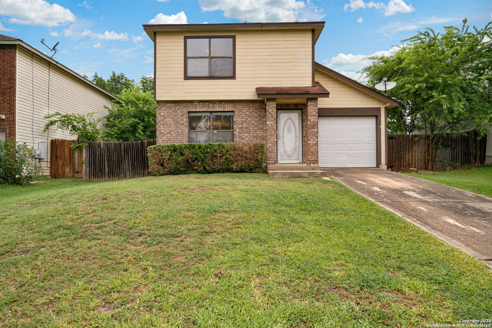 Property Photo:  13746 Villa Camino  TX 78233 