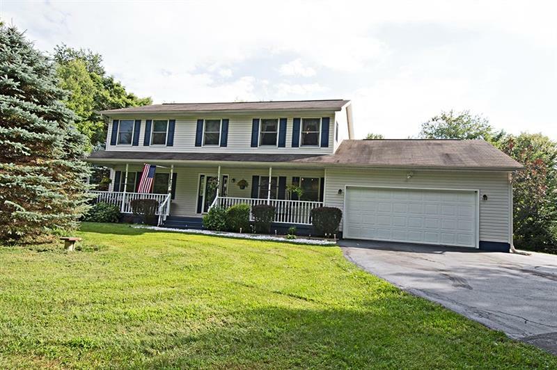 Property Photo:  160 Oak Ln  PA 15043 