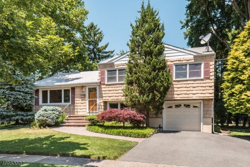 Property Photo: 100 Woodvale Rd NJ 07452