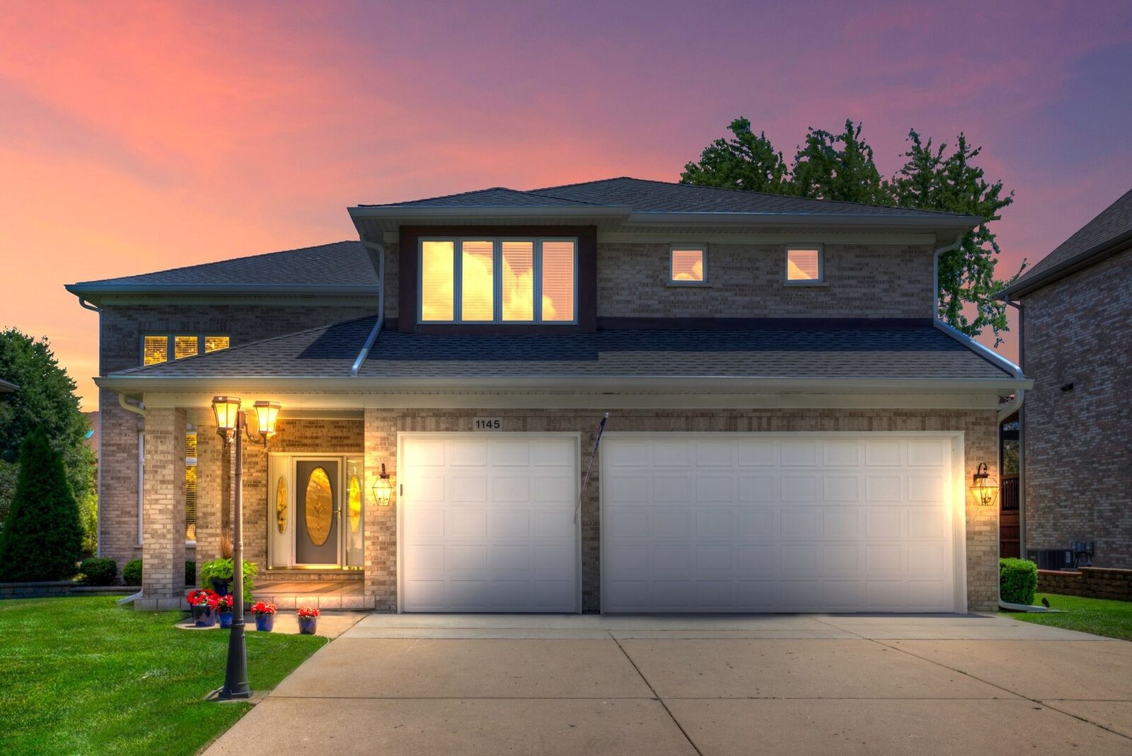 Property Photo:  1145 Bluebird Lane  IL 60172 