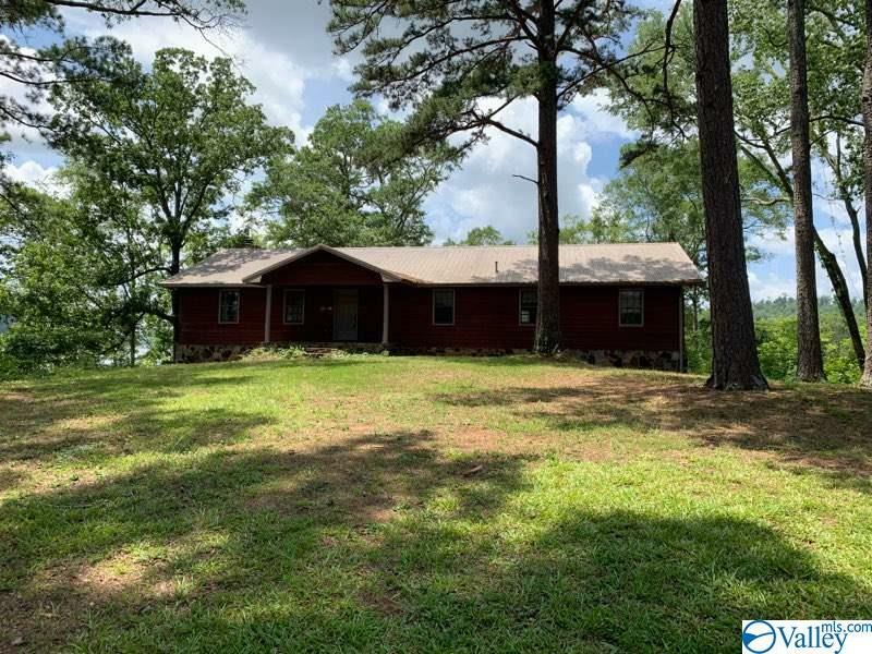 Property Photo:  1420 Leota Lake Drive  AL 35907 