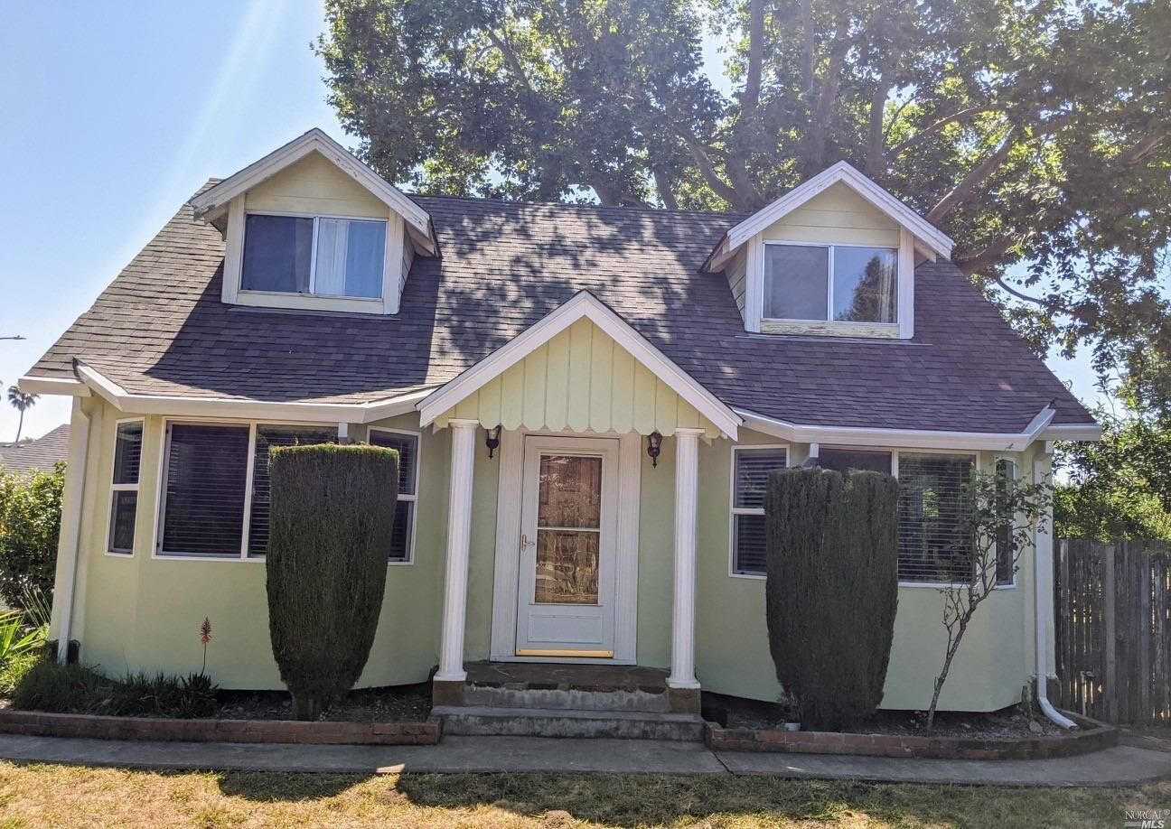 Property Photo:  670 Trumbull Avenue  CA 94947 