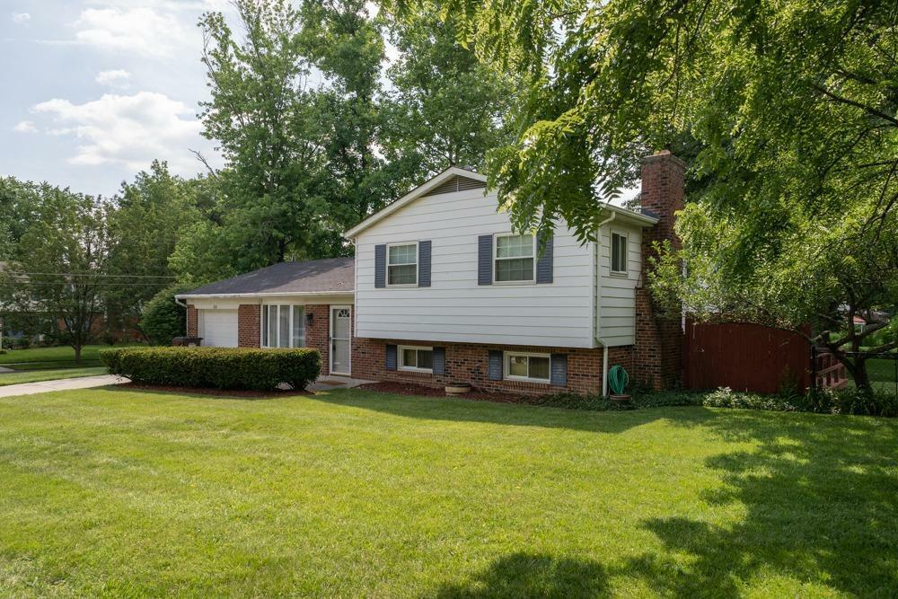 Property Photo:  301 Thistlehill Dr  OH 45140 