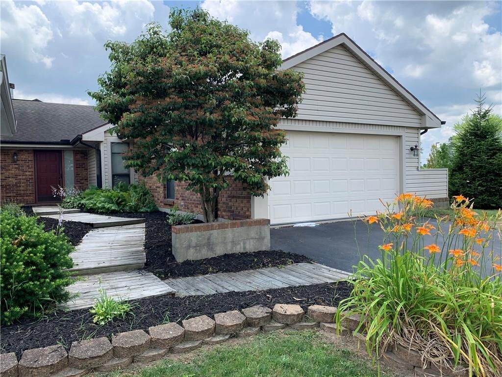 Property Photo: 2878 Miami Village Drive OH 45342