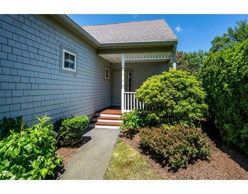 Property Photo:  11 Laurel Hill Ct 11  MA 02532 