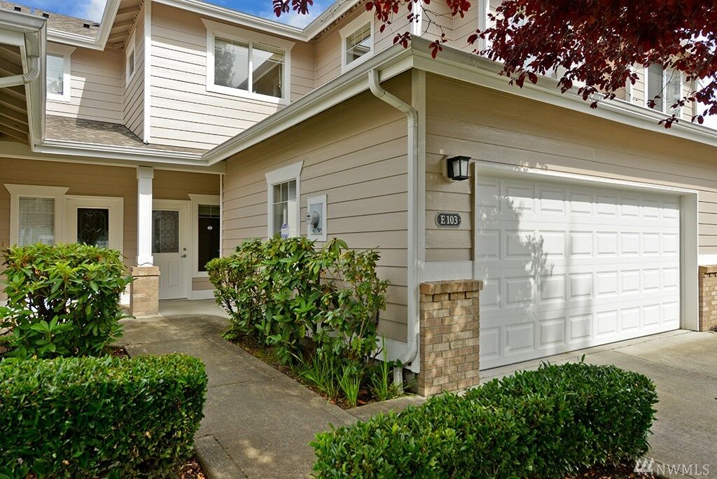 Property Photo:  10700 SE 260th Street E103  WA 98030 