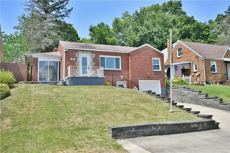 Property Photo:  207 Carmella Dr  PA 15131 