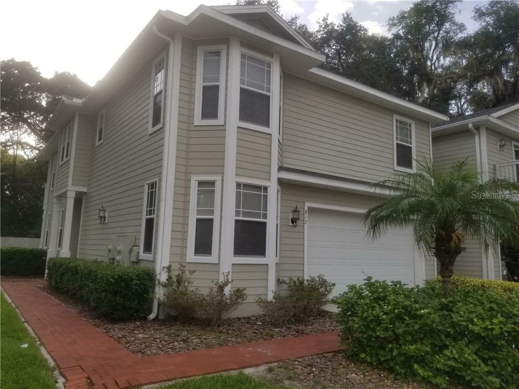 Property Photo:  812 Lumsden Reserve Drive  FL 33511 