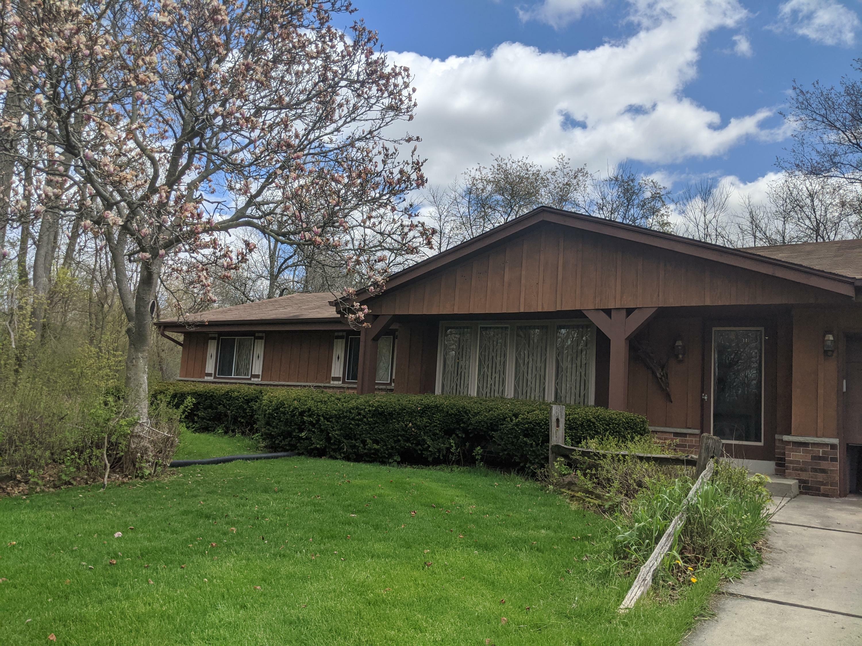 Property Photo: 7510 S Drake Ln WI 53132