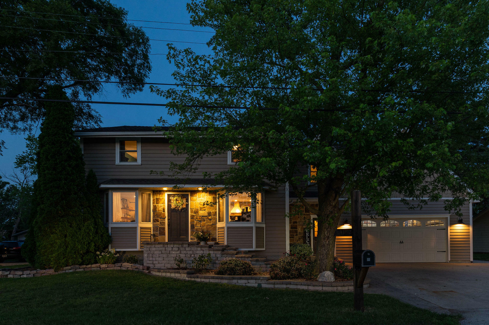 Property Photo: 10132 S Judith Pl WI 53154