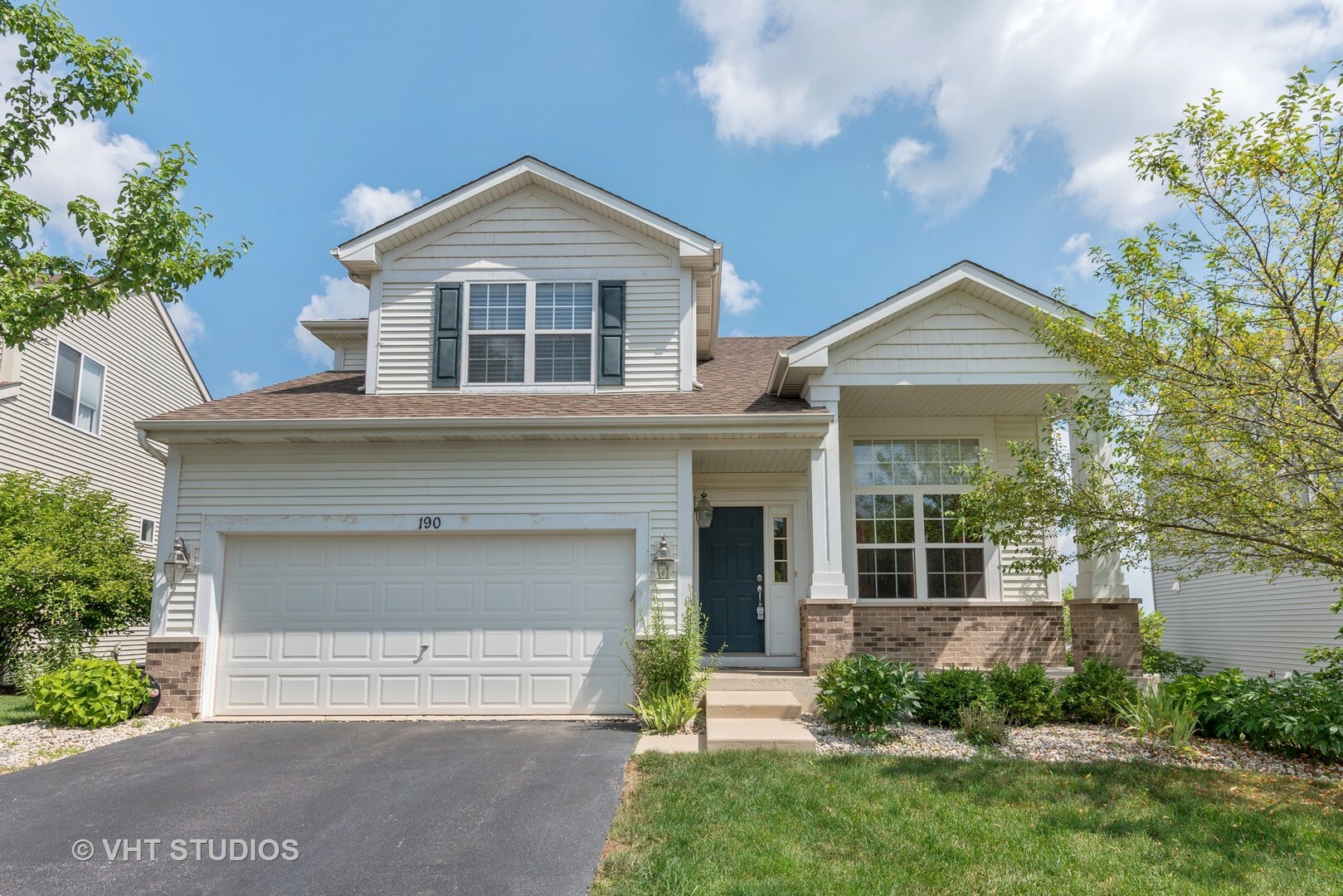 Property Photo:  190 South Cornerstone Drive  IL 60020 