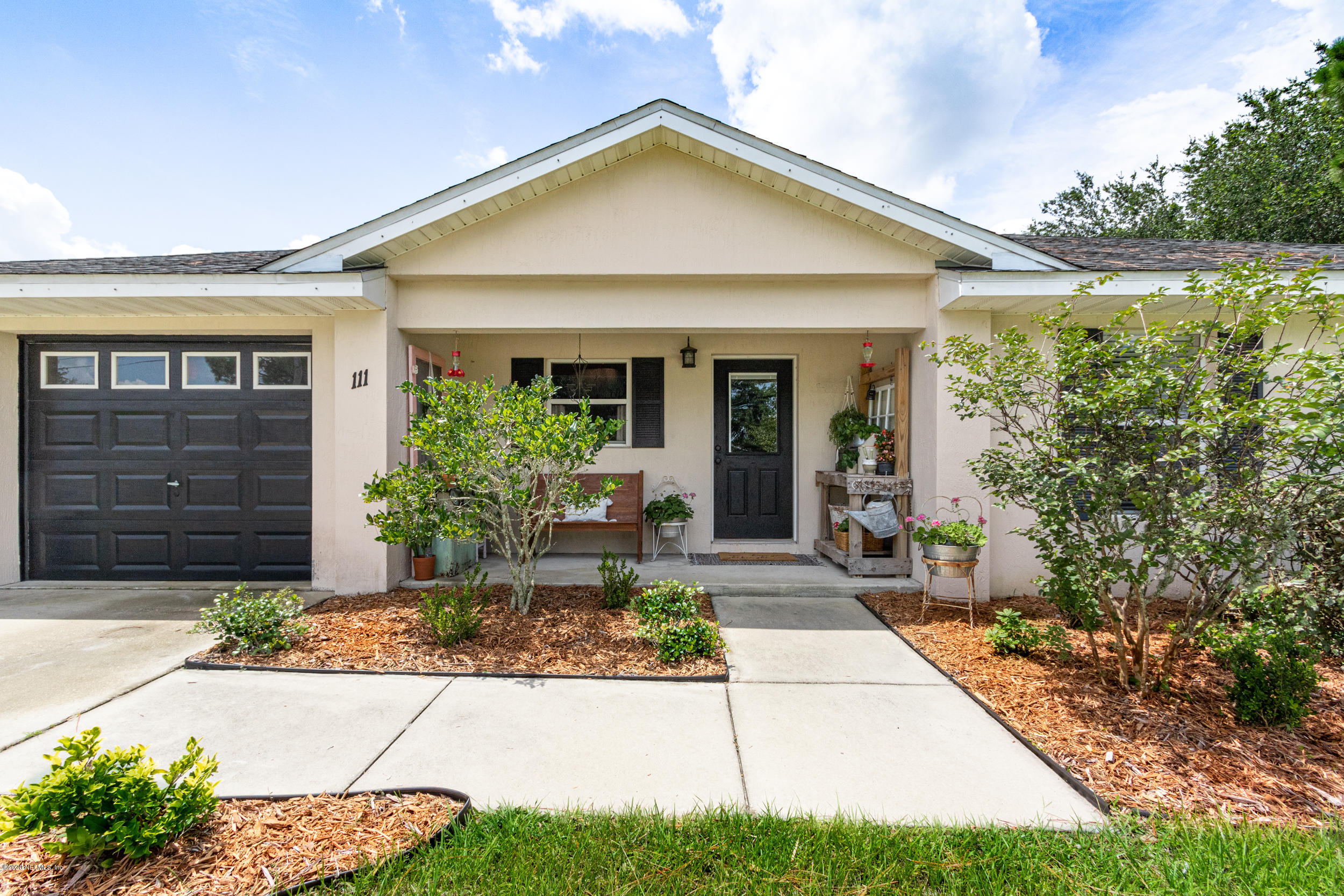 Property Photo: 111 Miller Street FL 32181
