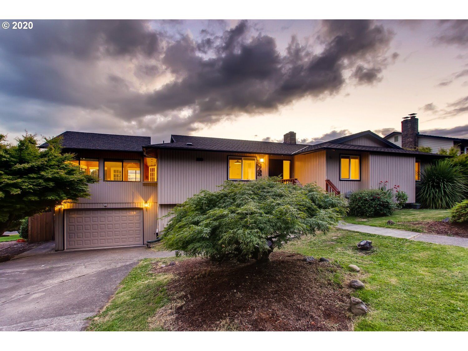 Property Photo:  10735 SE 93rd Ct  OR 97086 