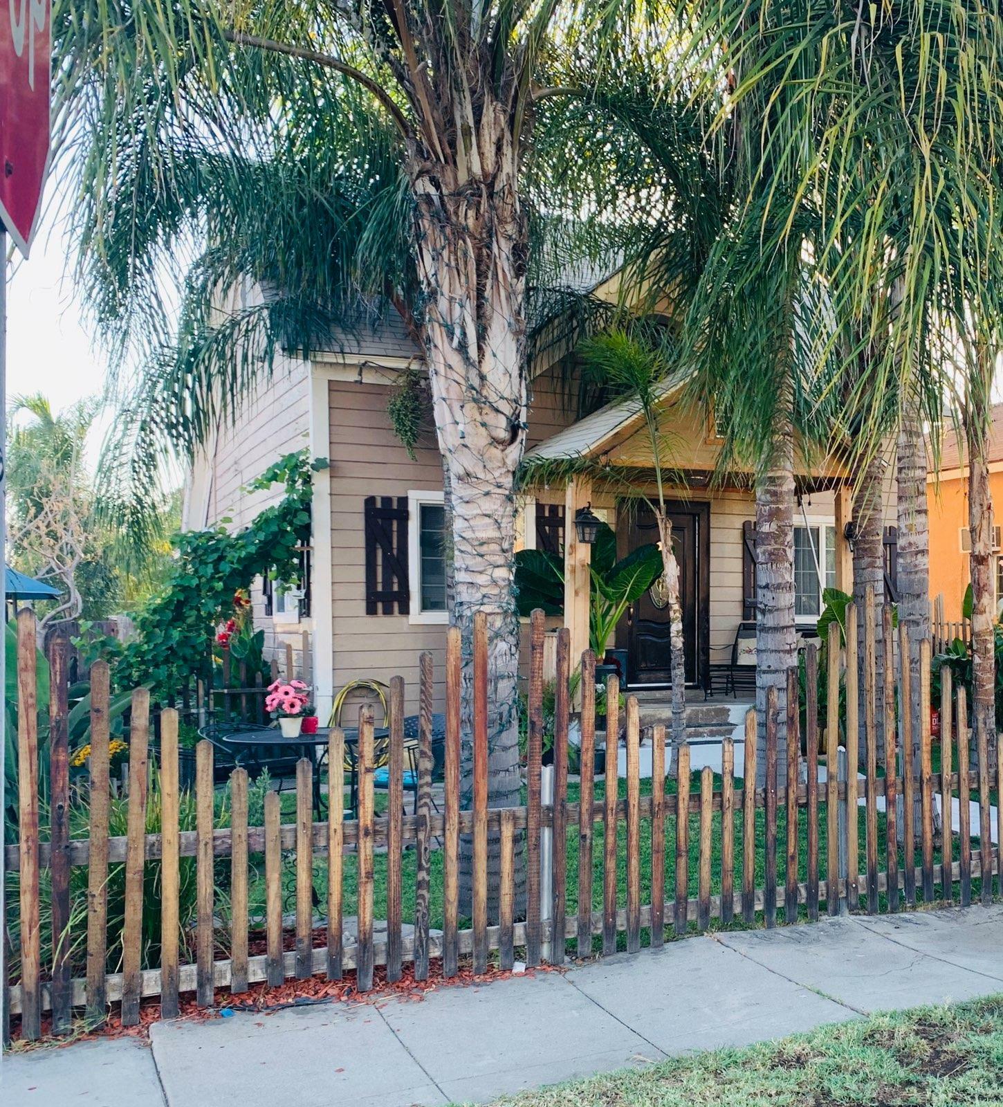 Property Photo:  301 N G Street  CA 93274 