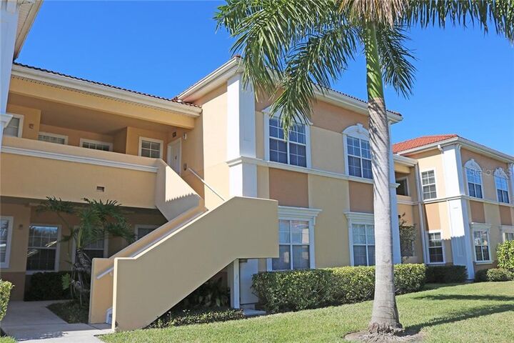 Property Photo:  1025 Villagio Circle 203  FL 34237 