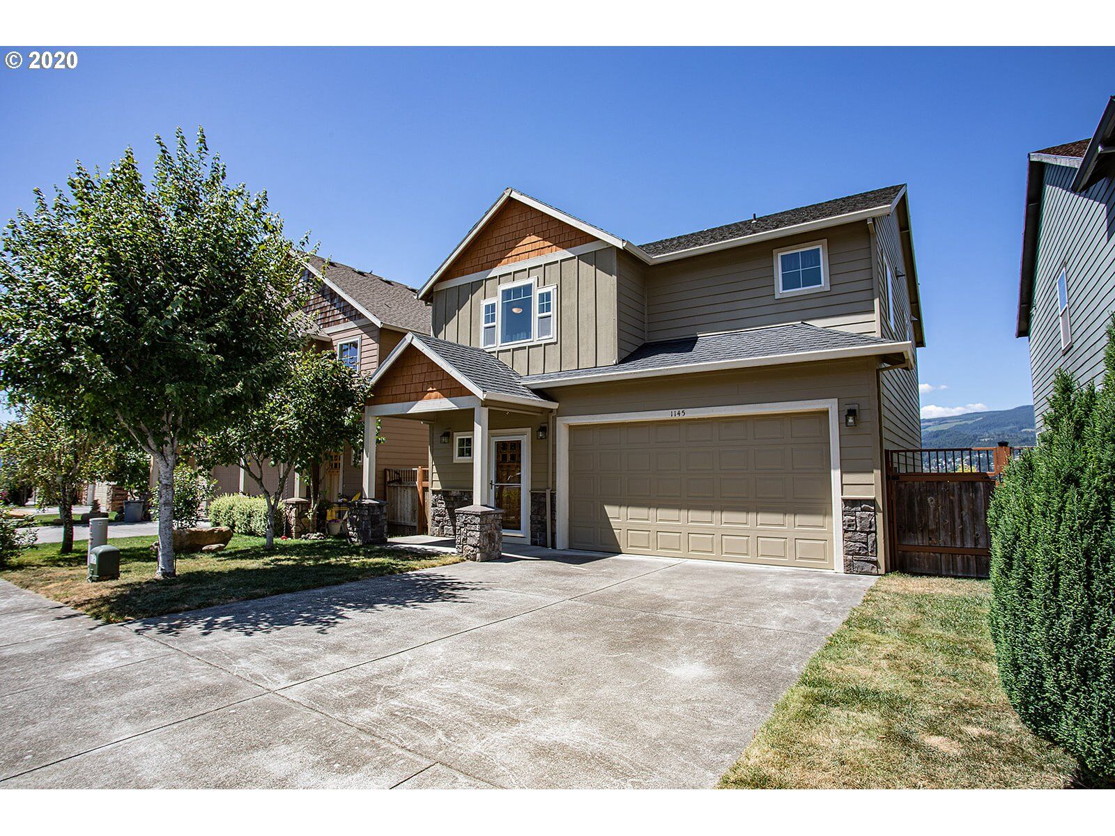 Property Photo: 1145 SE Chinookan Dr OR 97014