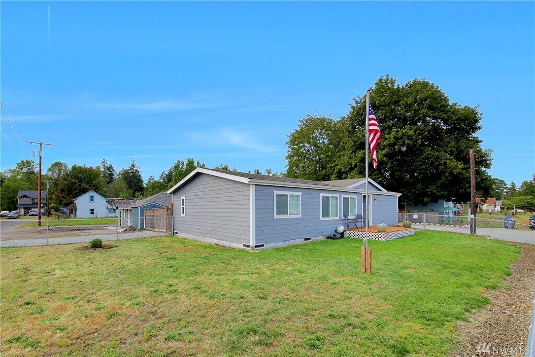 Property Photo: 319 Ronge St S WA 98580