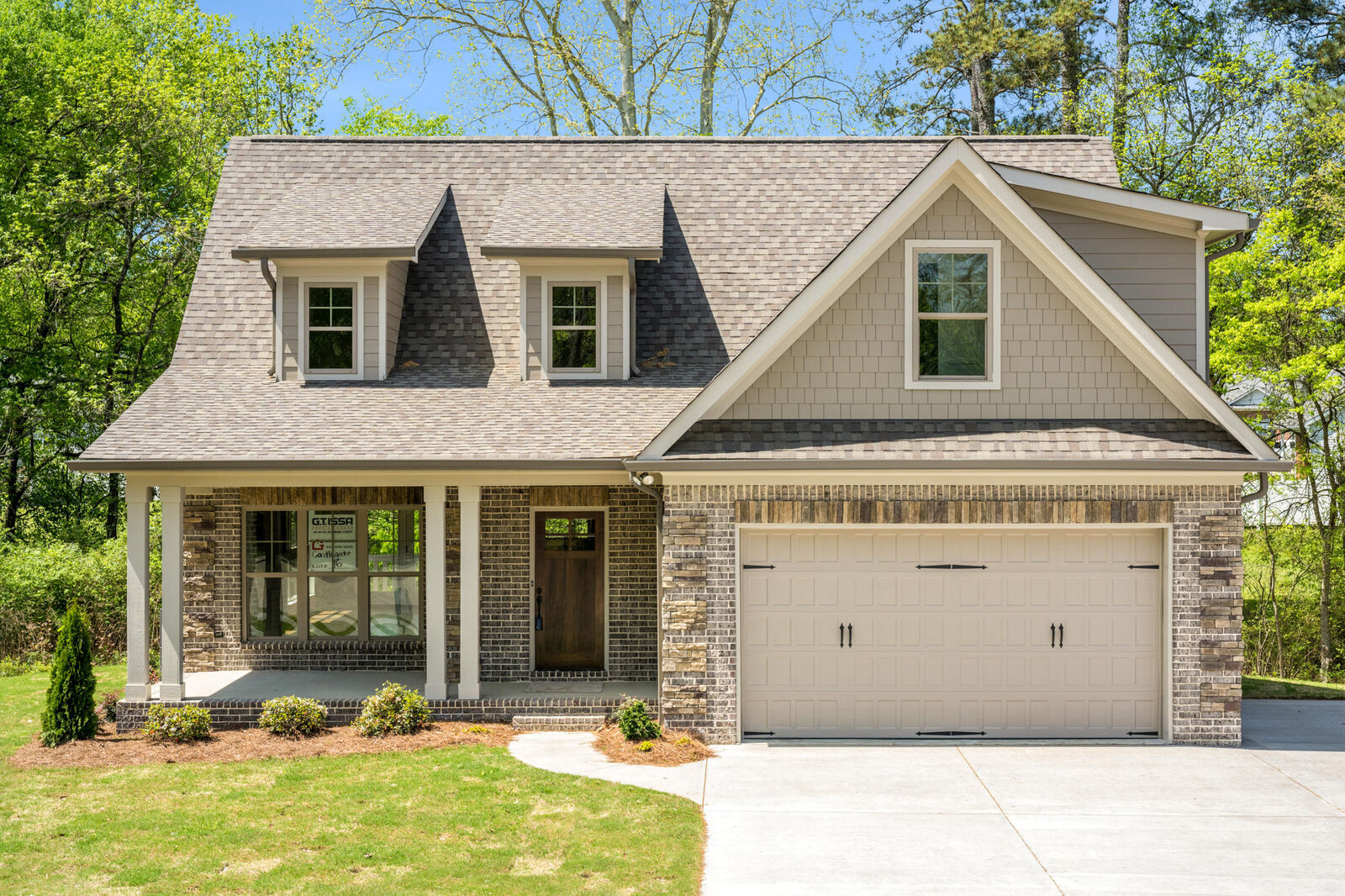 Property Photo: 1001 Stone Ledge Lane TN 37421