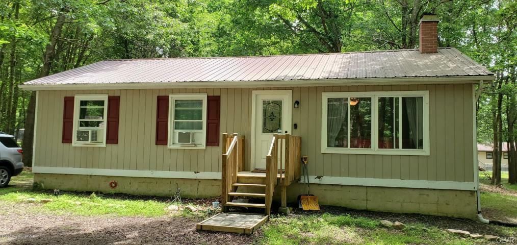 Property Photo:  122 Hunter Lane  PA 18210 