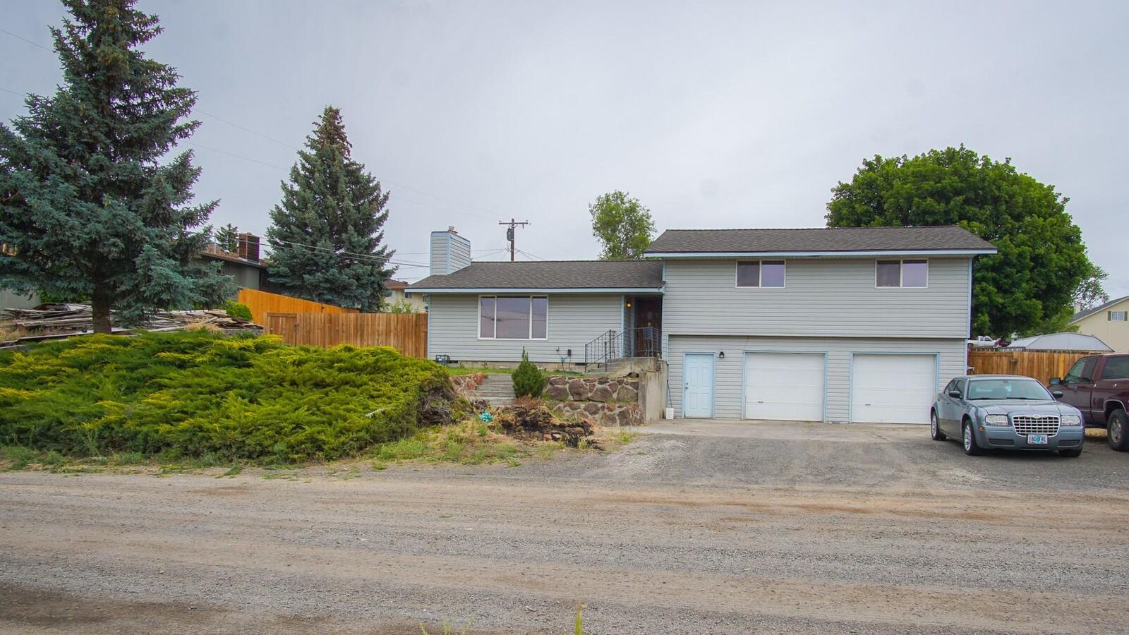 Property Photo: 586 SE D Street OR 97741