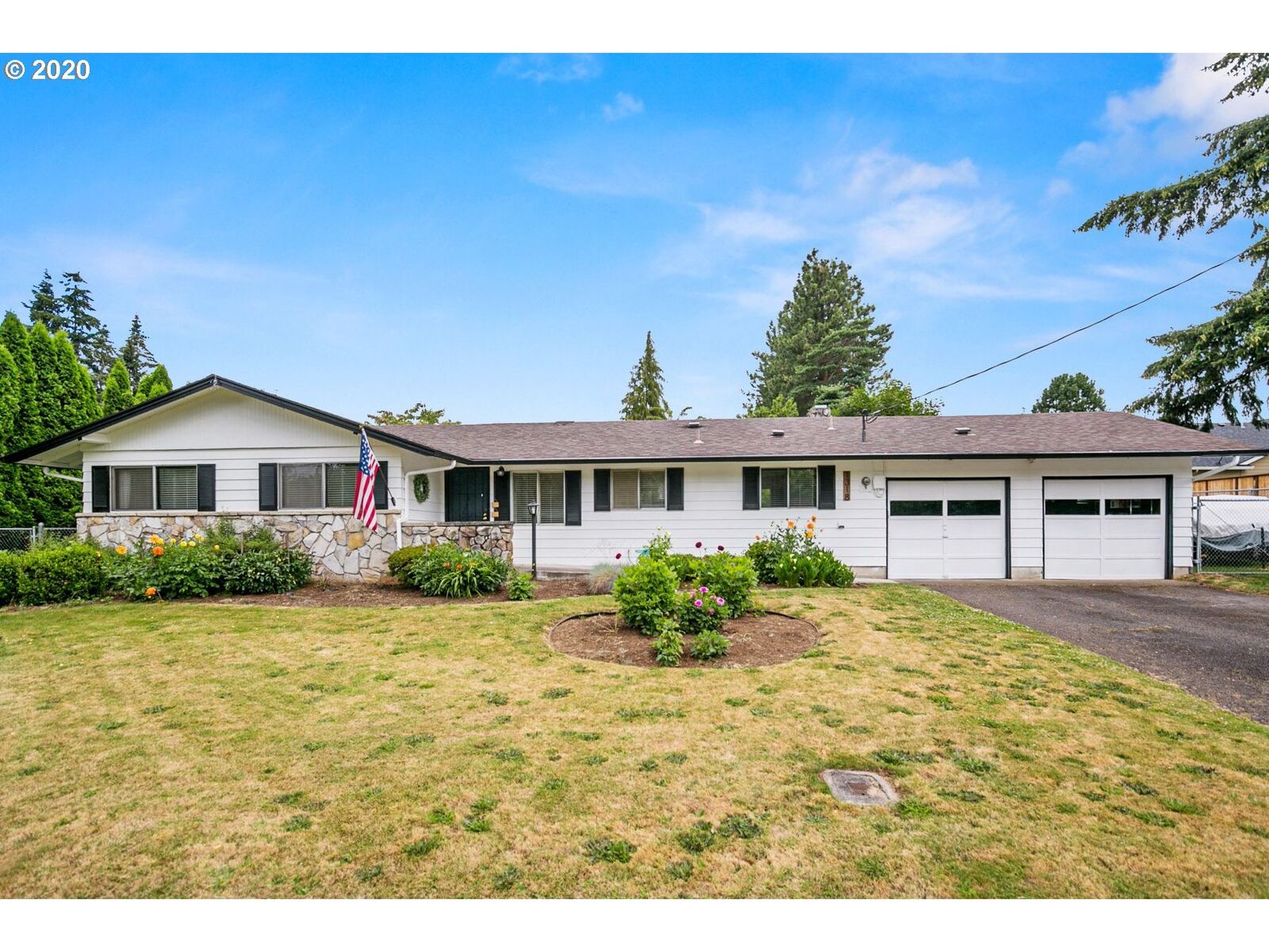 Property Photo: 1318 NW 58th St WA 98663