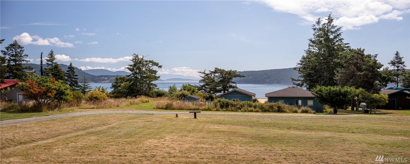 Property Photo:  48 Soundview Lane  WA 98261 