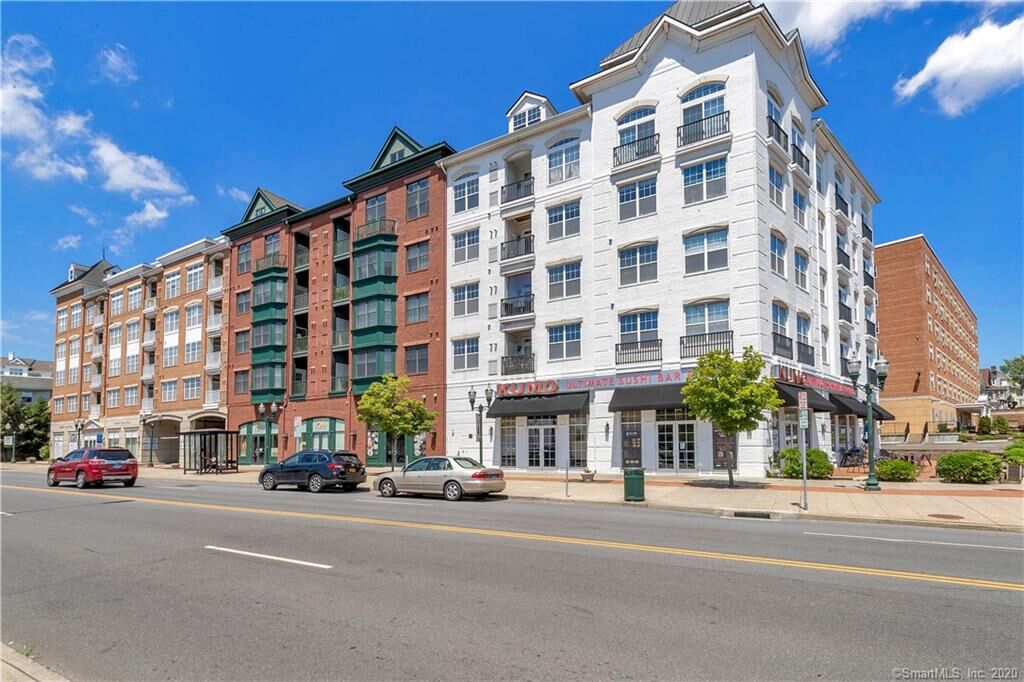 Property Photo:  850 East Main Street 303  CT 06902