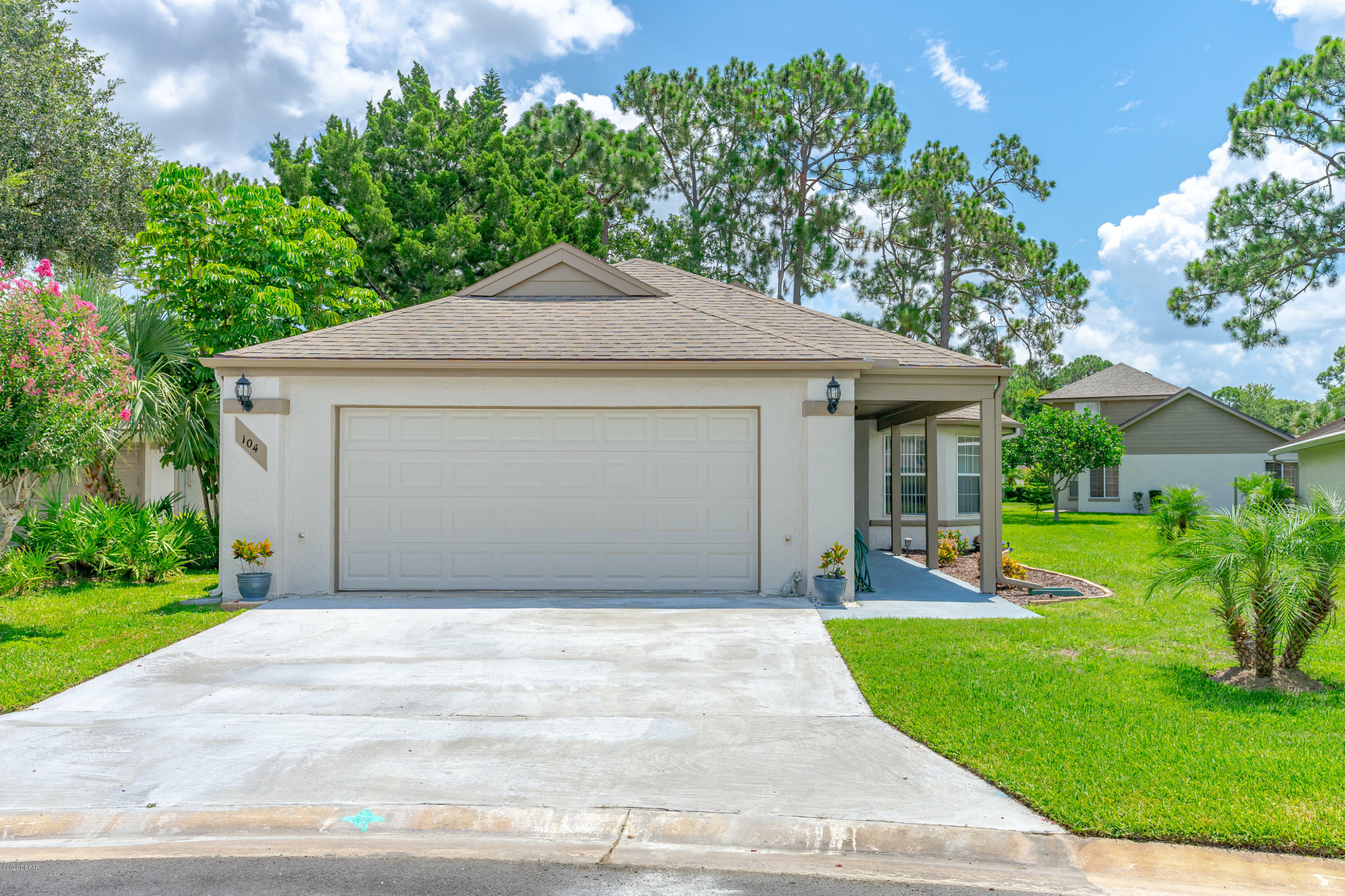 Property Photo:  104 Fiddlesticks Circle  FL 32114 