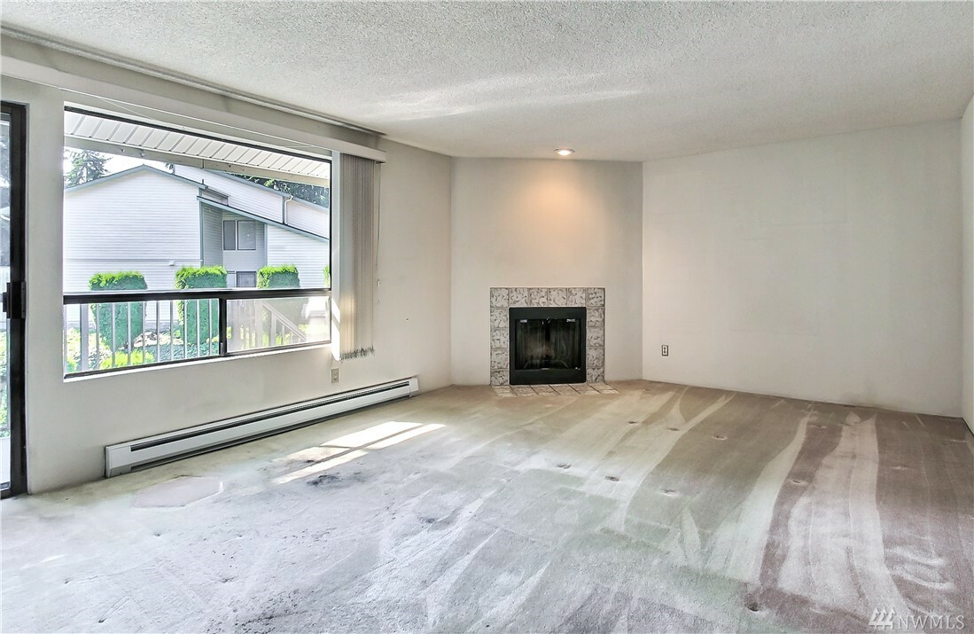 Property Photo: 1906 SW 318th Place 17D WA 98023