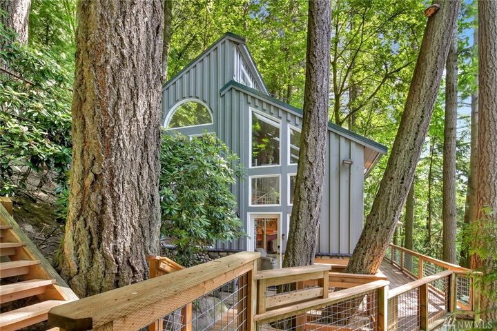 Property Photo:  663 N Lake Samish Drive  WA 98229 