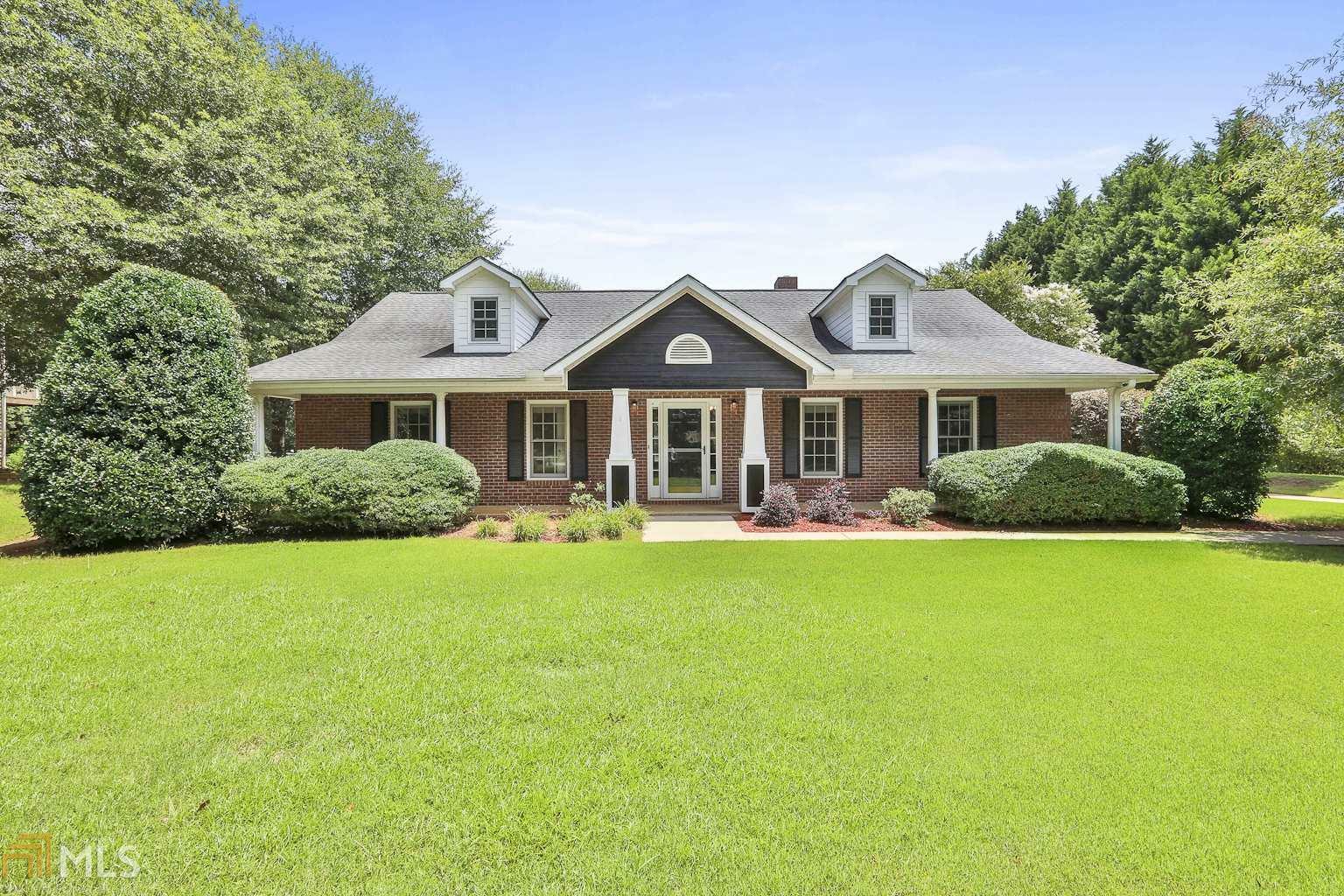 Property Photo: 120 Yeats Ct GA 30290