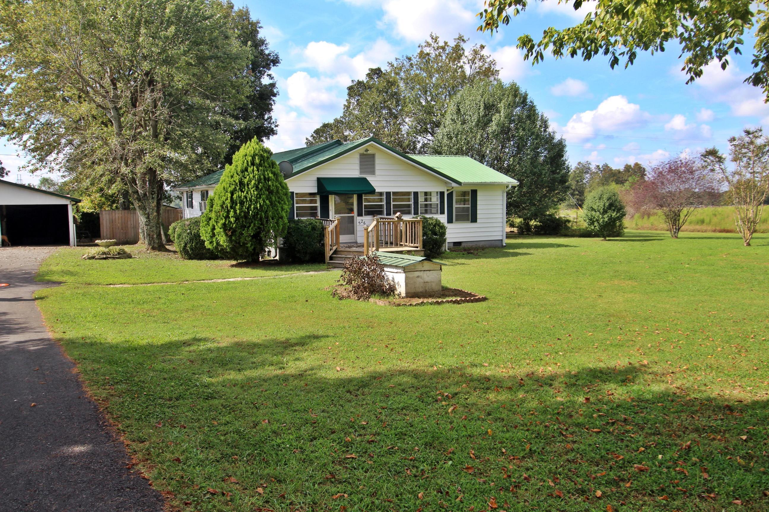 Property Photo: 526 County Road 588 AL 35968