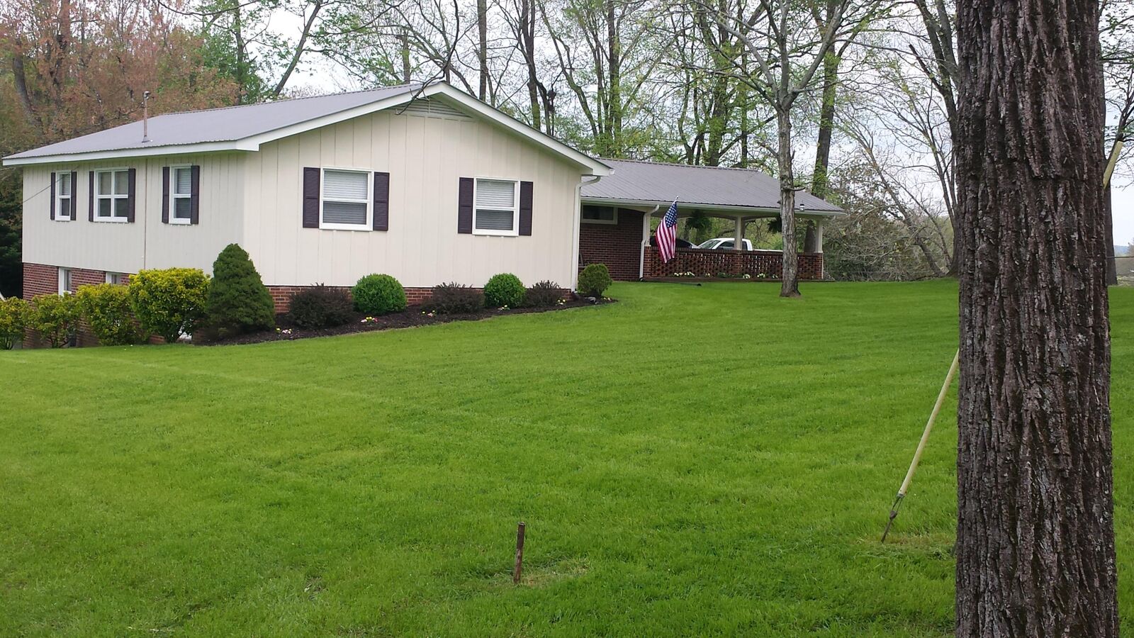 Property Photo:  111 Clebourne Avenue  GA 30707 