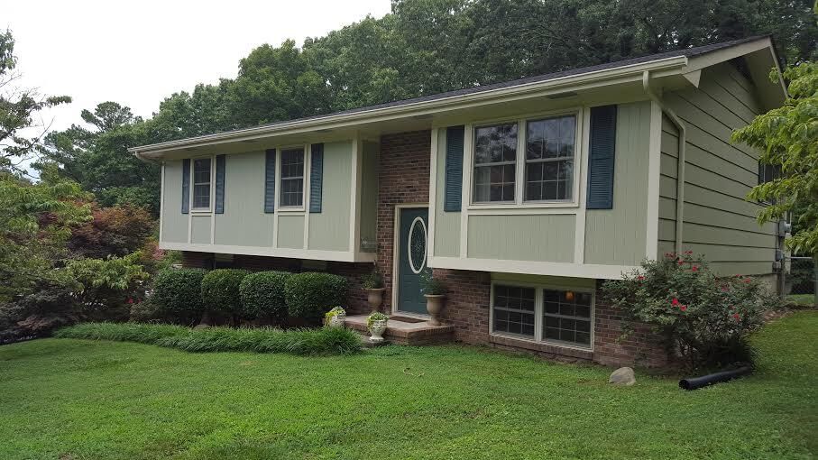 Property Photo: 905 Crest Drive GA 30707