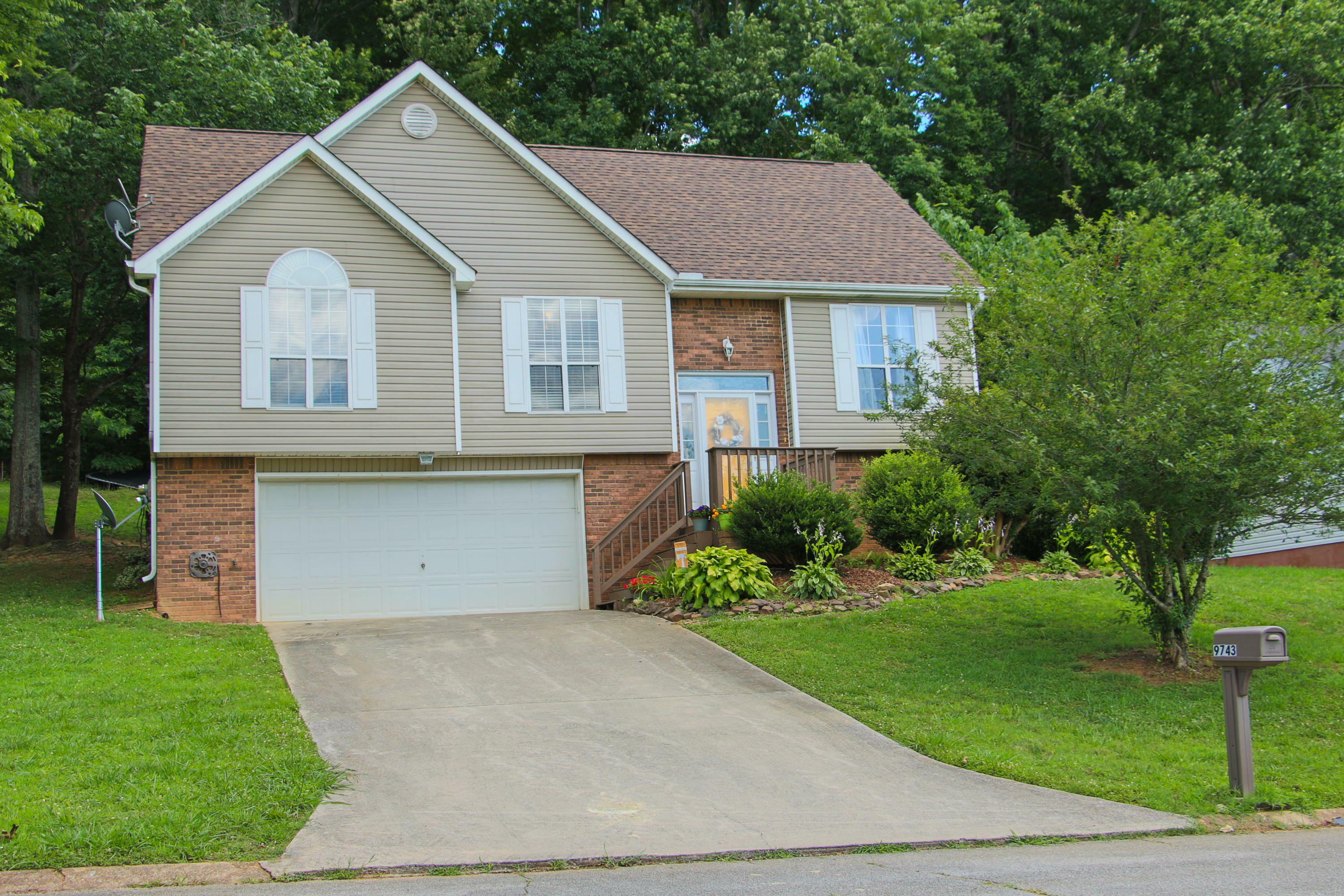 Property Photo:  9743 Robinson Farm Road  TN 37363 