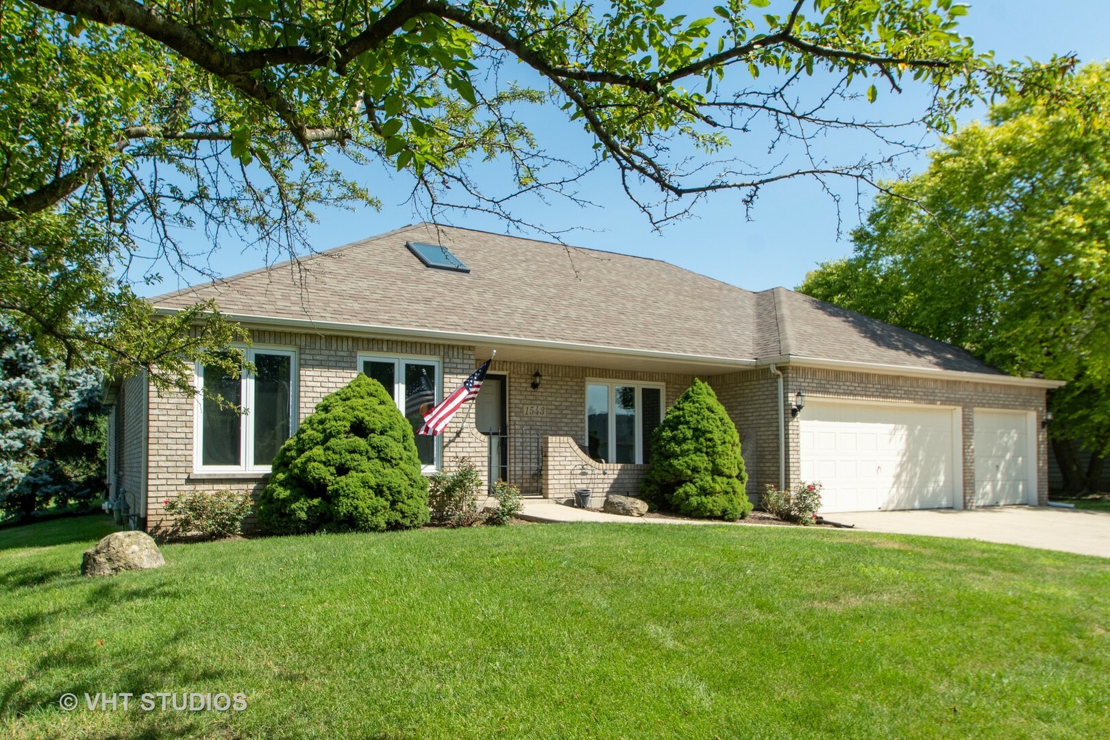 Property Photo:  1543 Pathway Drive  IL 60565 