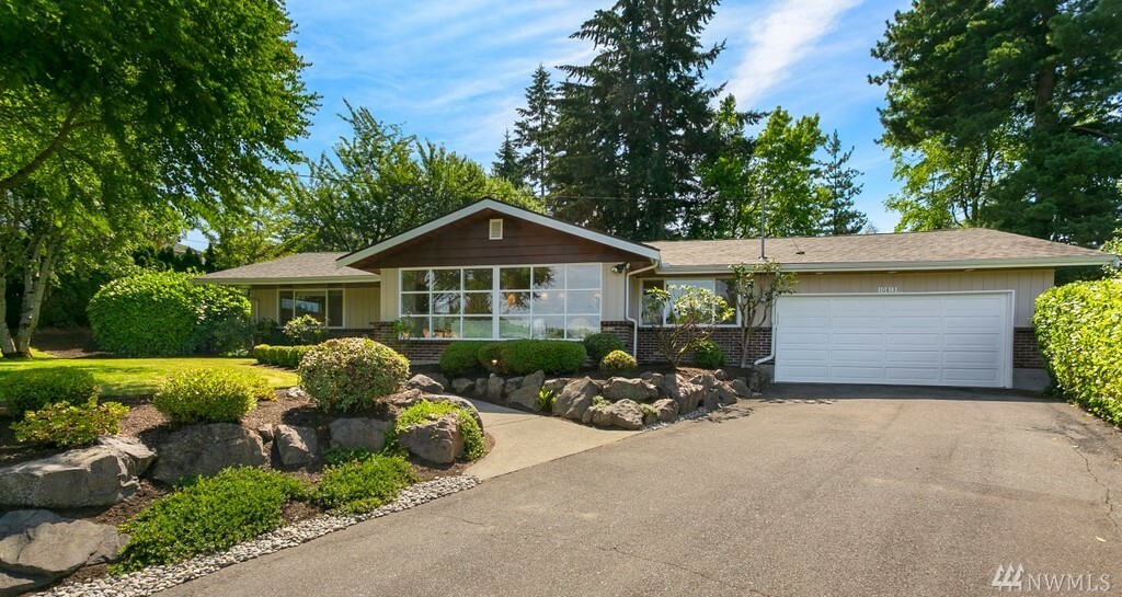 10813 NE 20th St  Bellevue WA 98004 photo