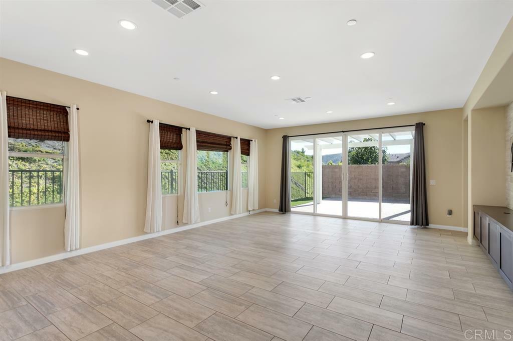 Property Photo: 2690 Overlook Point Dr CA 92029