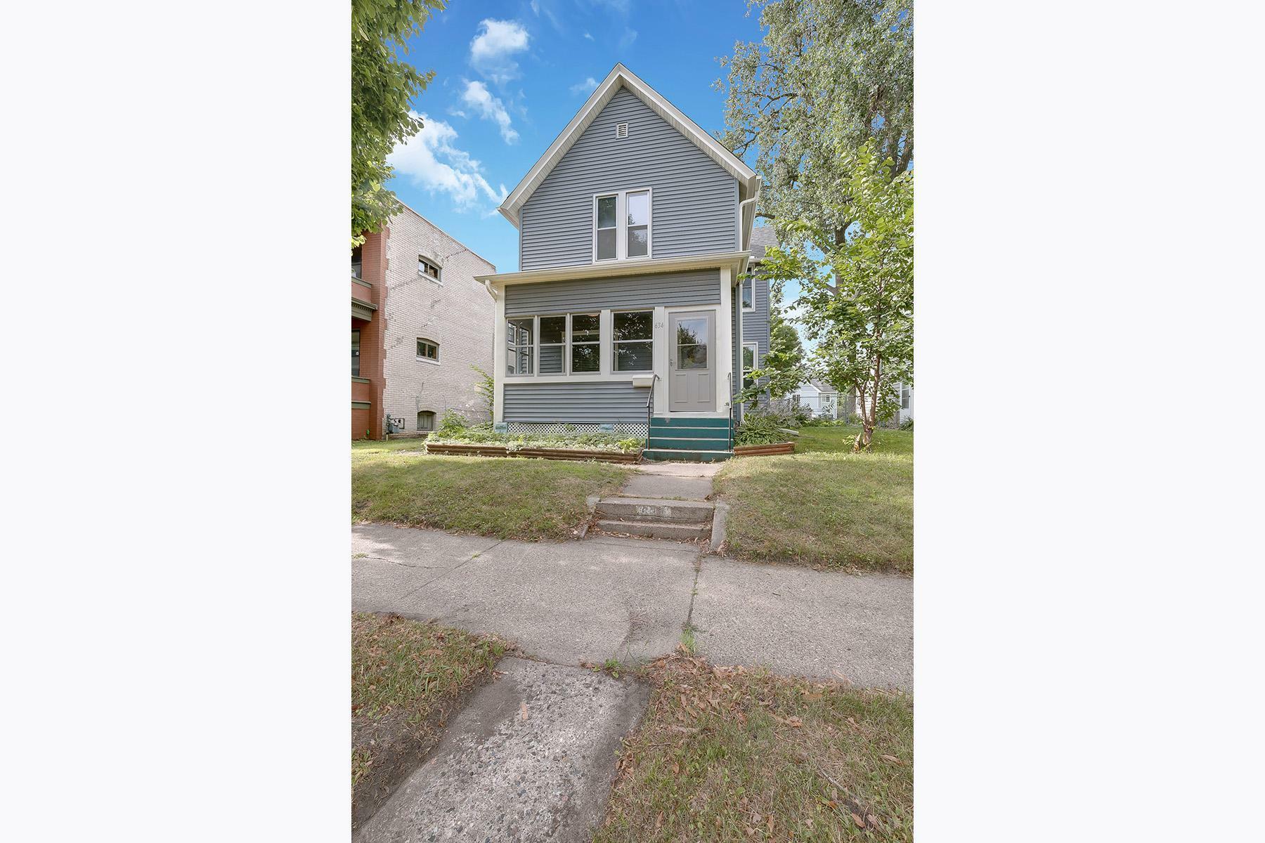 Property Photo: 634 Marshall Avenue MN 55104