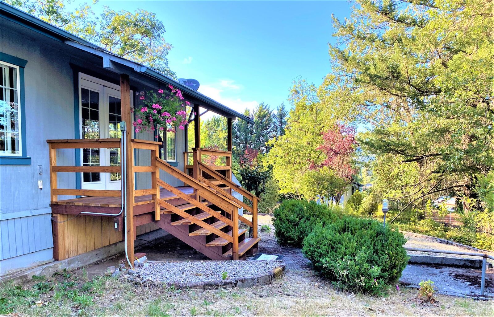 Property Photo:  2100 Cloverlawn Drive  OR 97527 