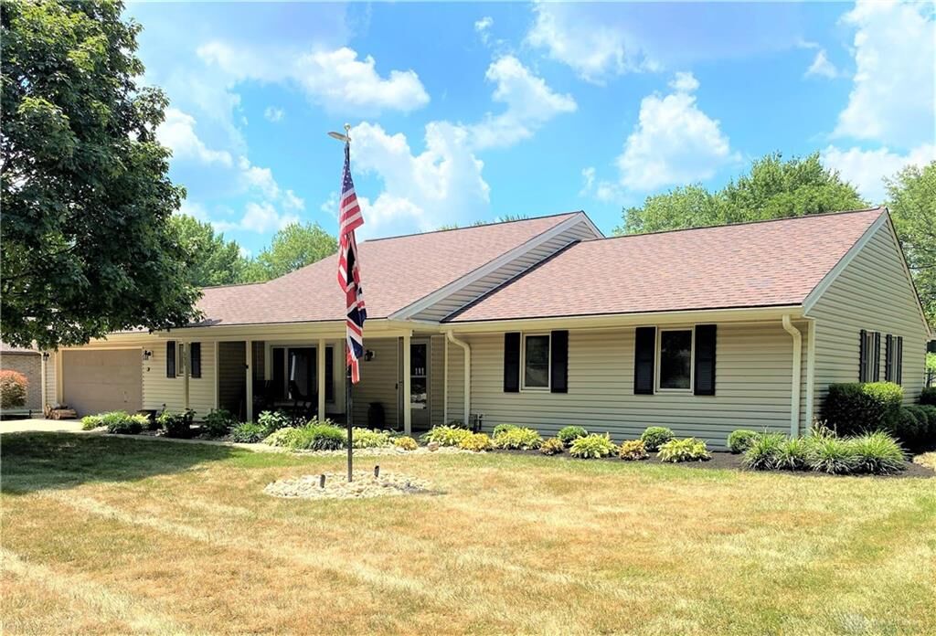 Property Photo: 535 Queensgate Road OH 45066