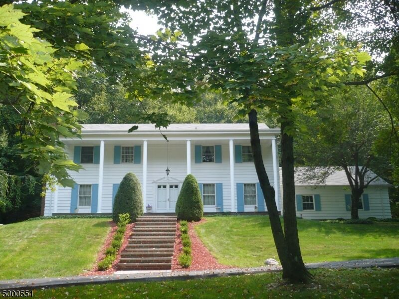 Property Photo: 6 Undercliff Rd NJ 07405