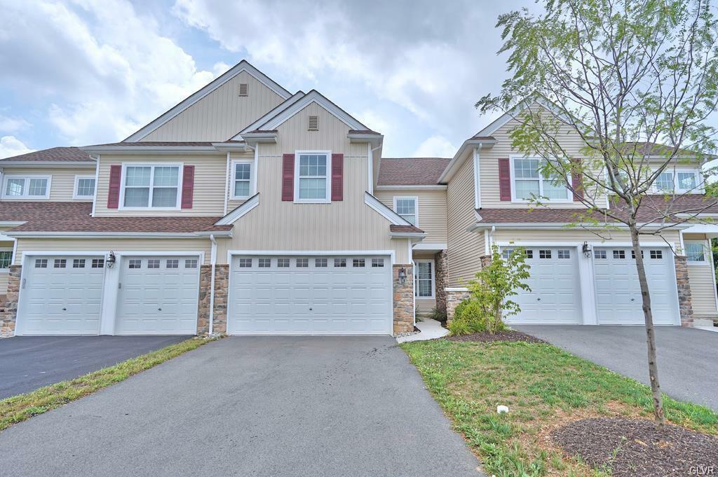 Property Photo:  869 Iron Lane  PA 18040 