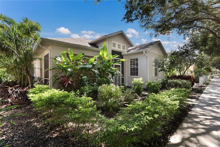 Property Photo: 551 Meadow Sweet Circle FL 34229