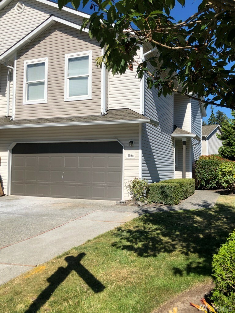 Property Photo:  103 96th Ave SE B  WA 98258 