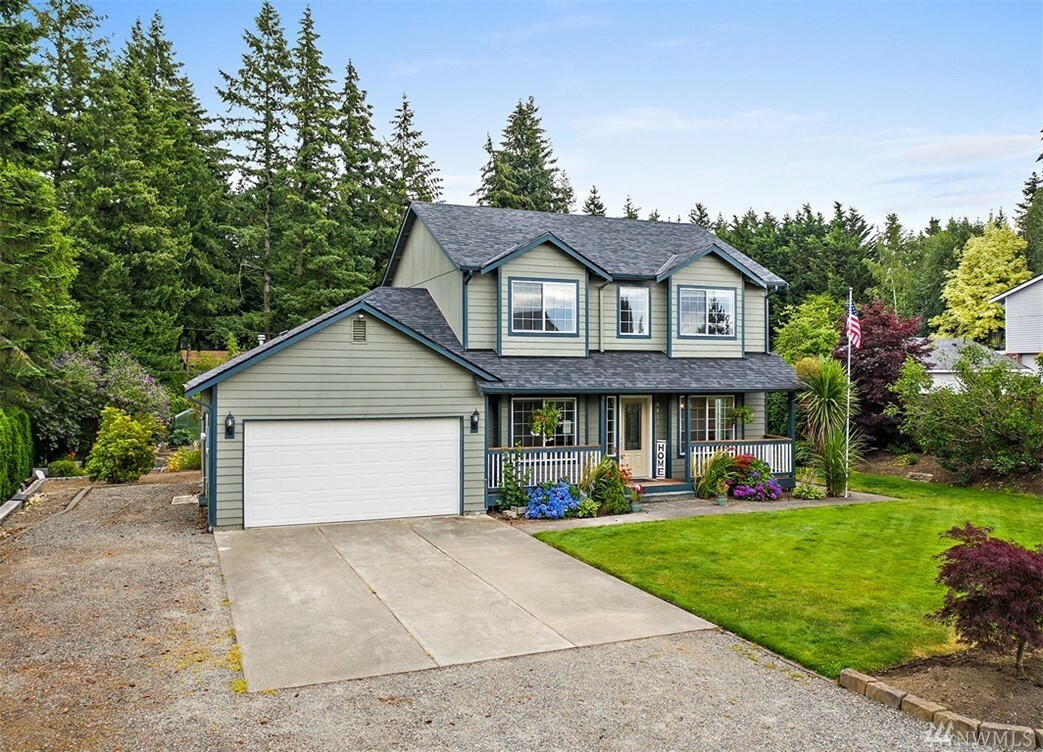 Property Photo: 4411 166th Avenue E WA 98391