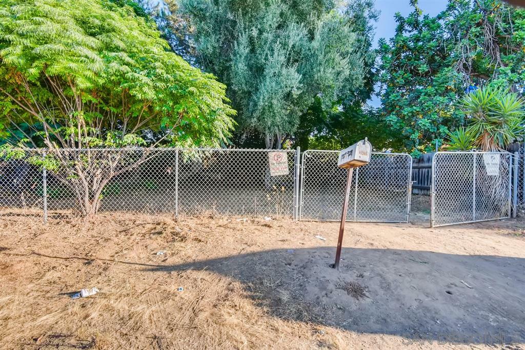 Property Photo:  10315 Park Avenue  CA 92071 