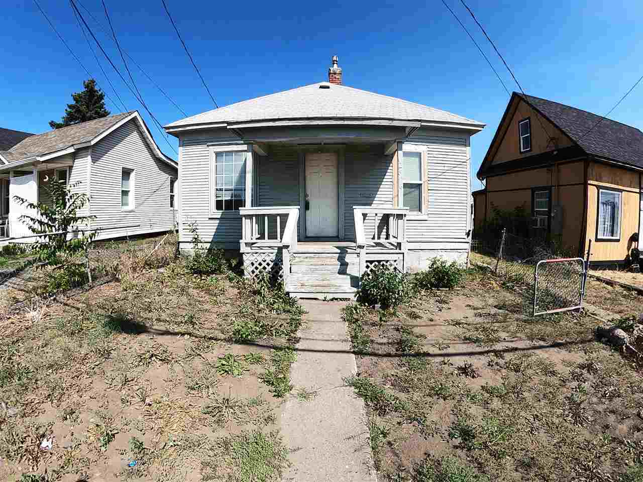 Property Photo:  2806 N Standard St  WA 99207 