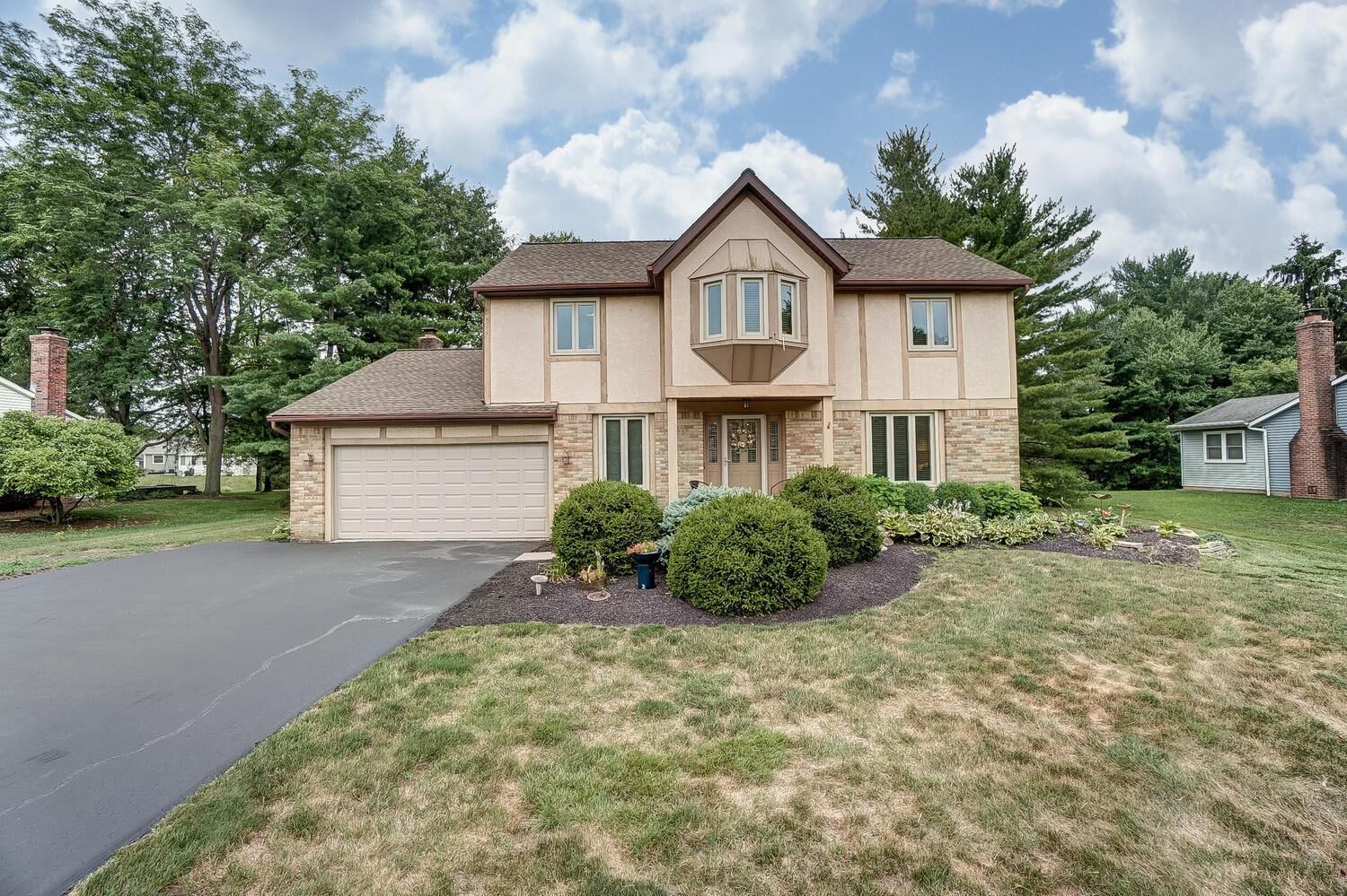 Property Photo:  9855 Hounsdale Drive  OH 43147 