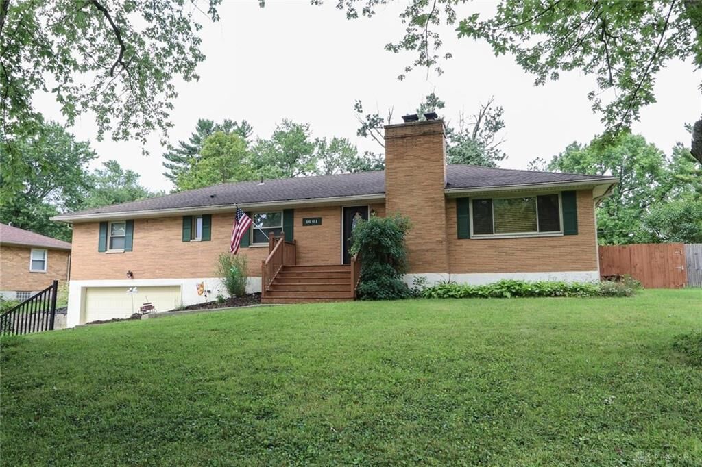 Property Photo: 1661 Greene Valley Drive OH 45432